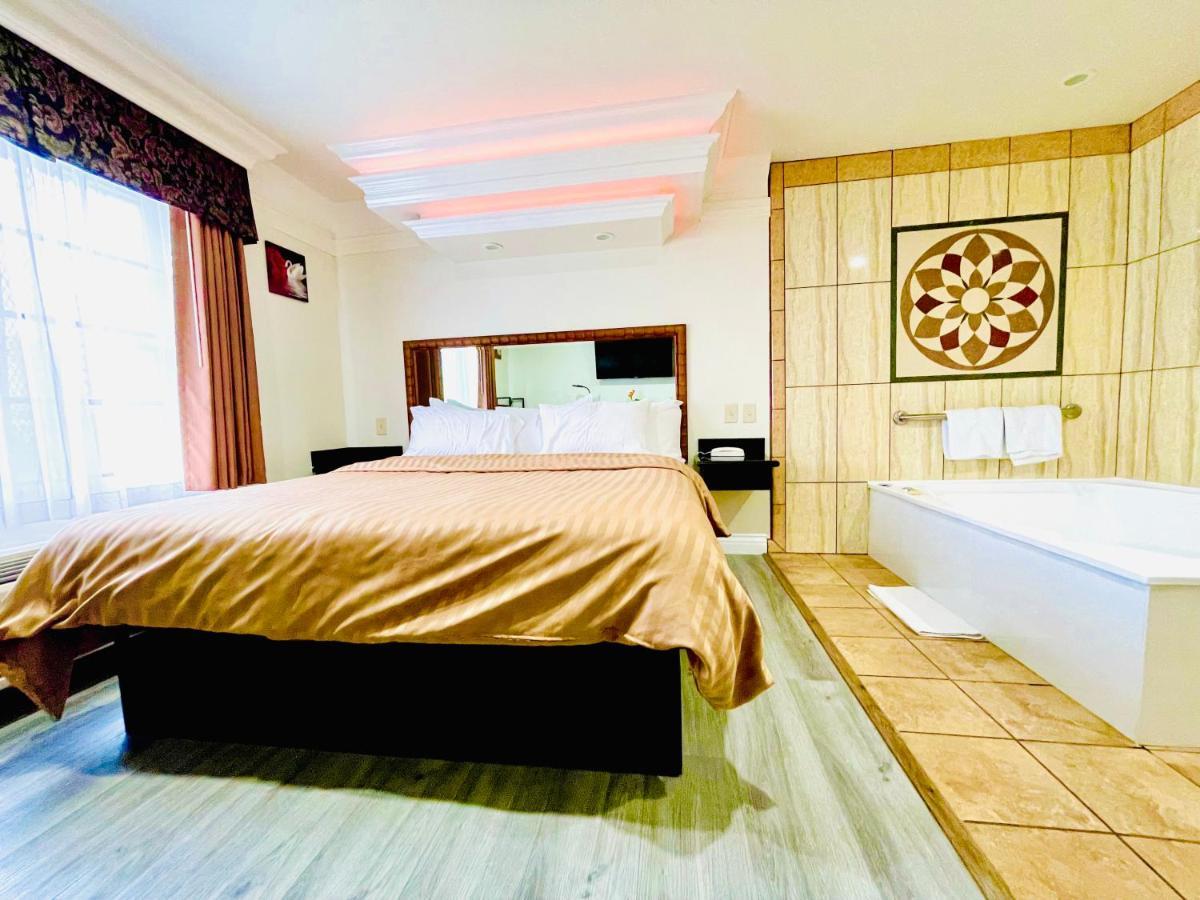 Rodeway Inn Santa Ana Bagian luar foto