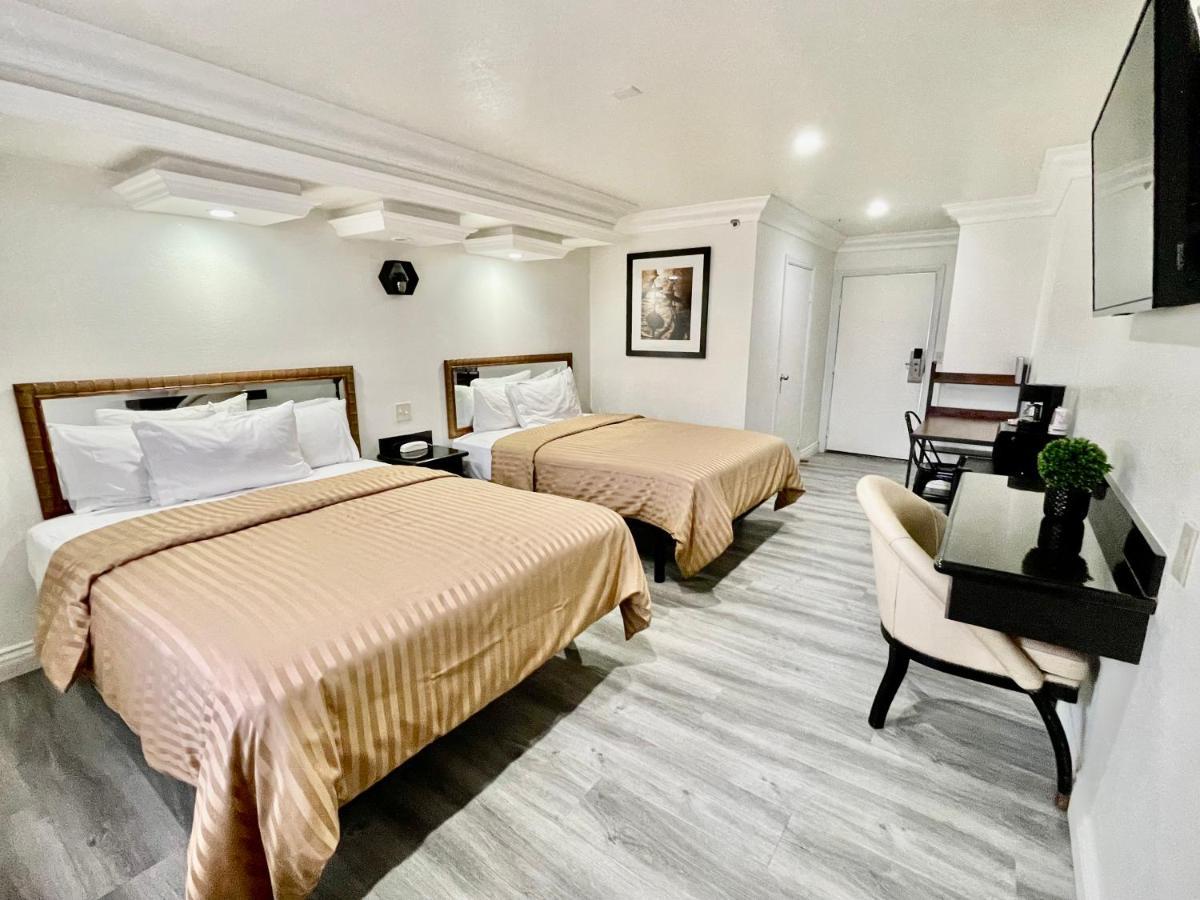 Rodeway Inn Santa Ana Bagian luar foto